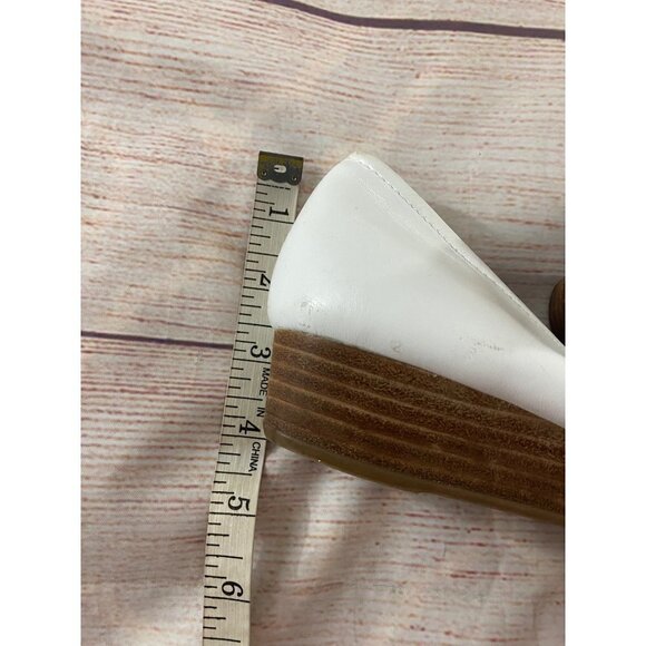 Naturalizer Women's Copper White Leather Peep Toe Low Wedge Sandals - 10M - Picture 12 of 12